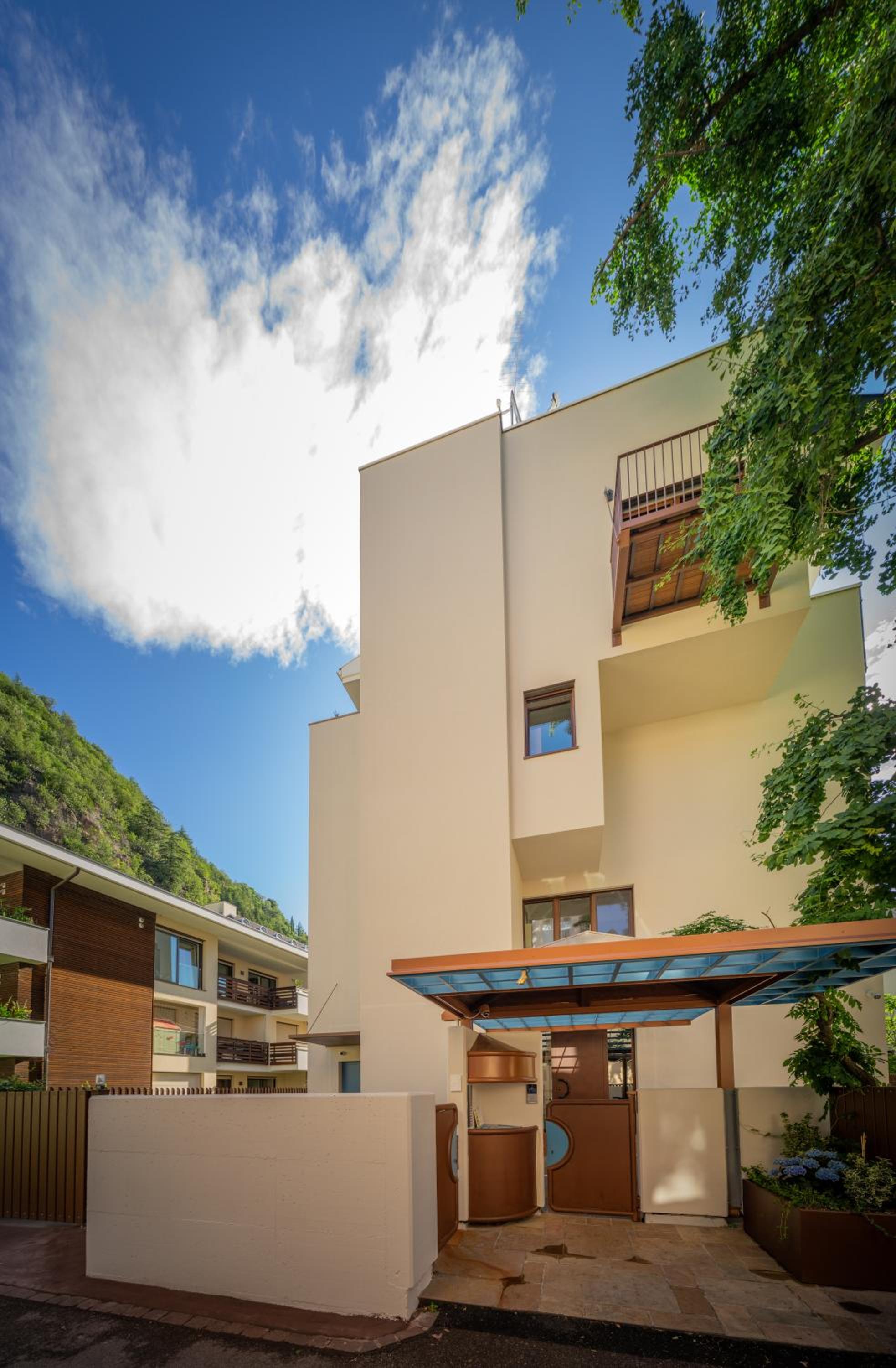 Wellness Smart Suites view 2