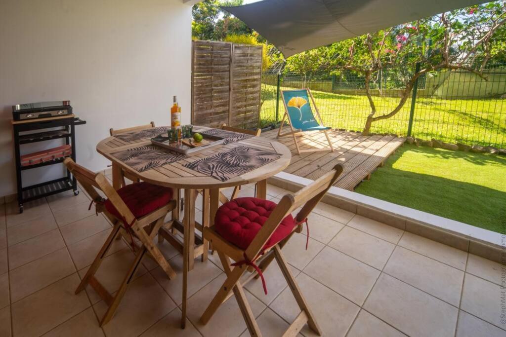 Spacieux T2 avec exterieur : Chez Thomas view 3