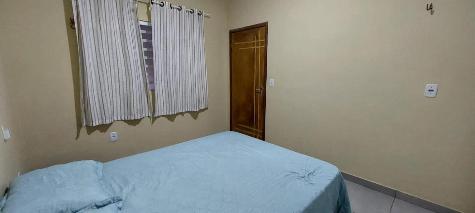 Casa Completa com 2 Quartos e Garagem