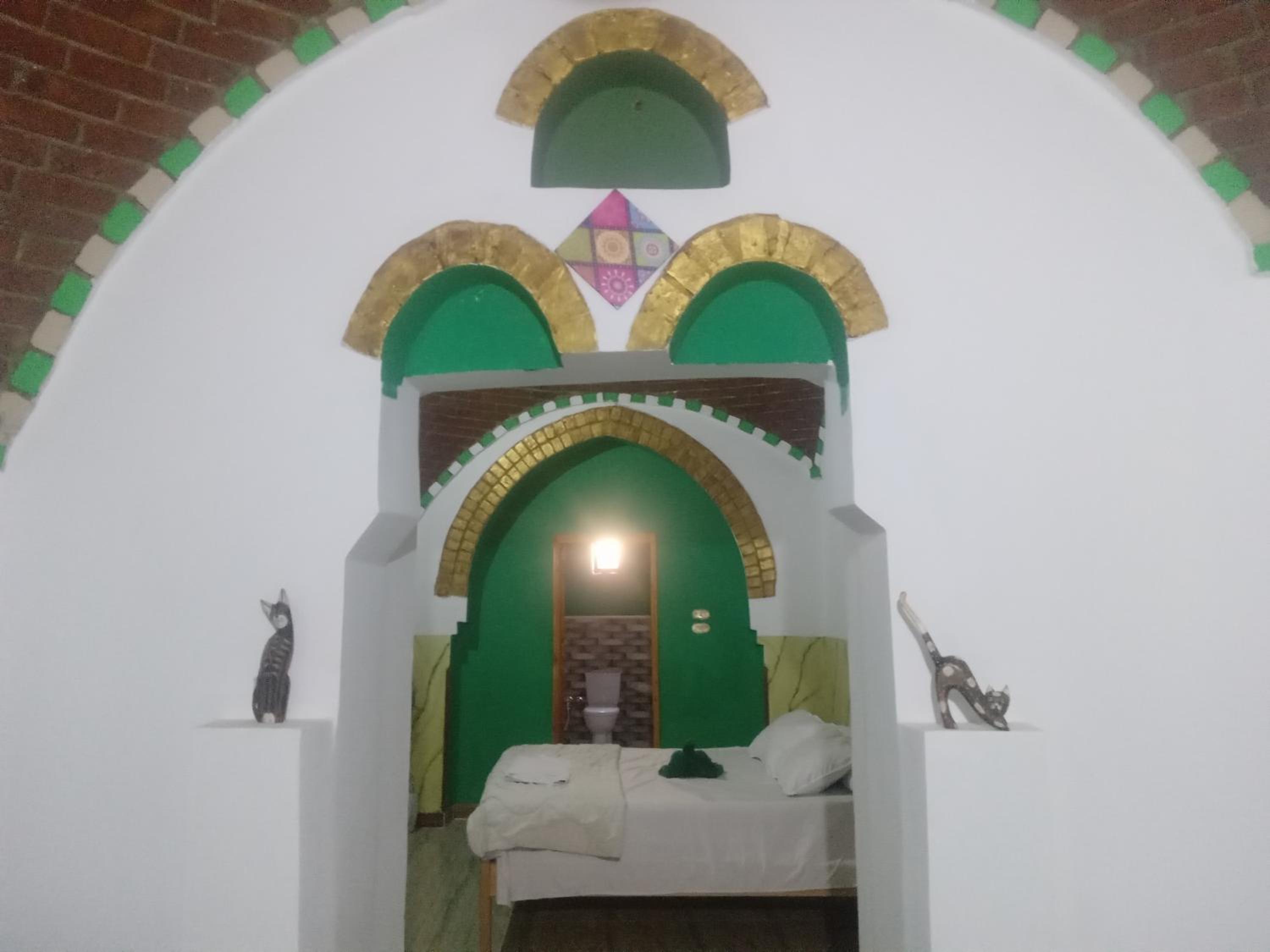 Green Palace Garden
