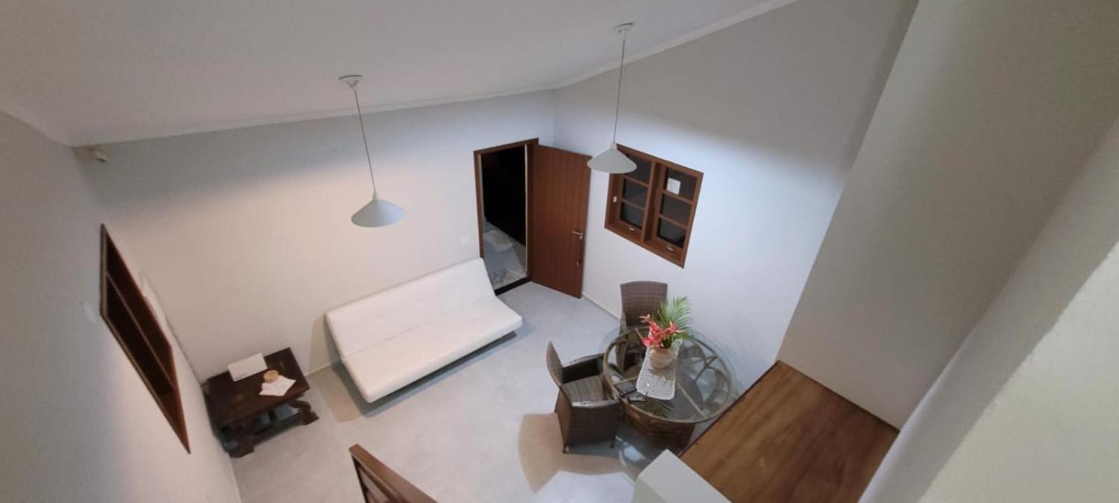 Piscina climatizada, jacuzzi e com grande área verde
