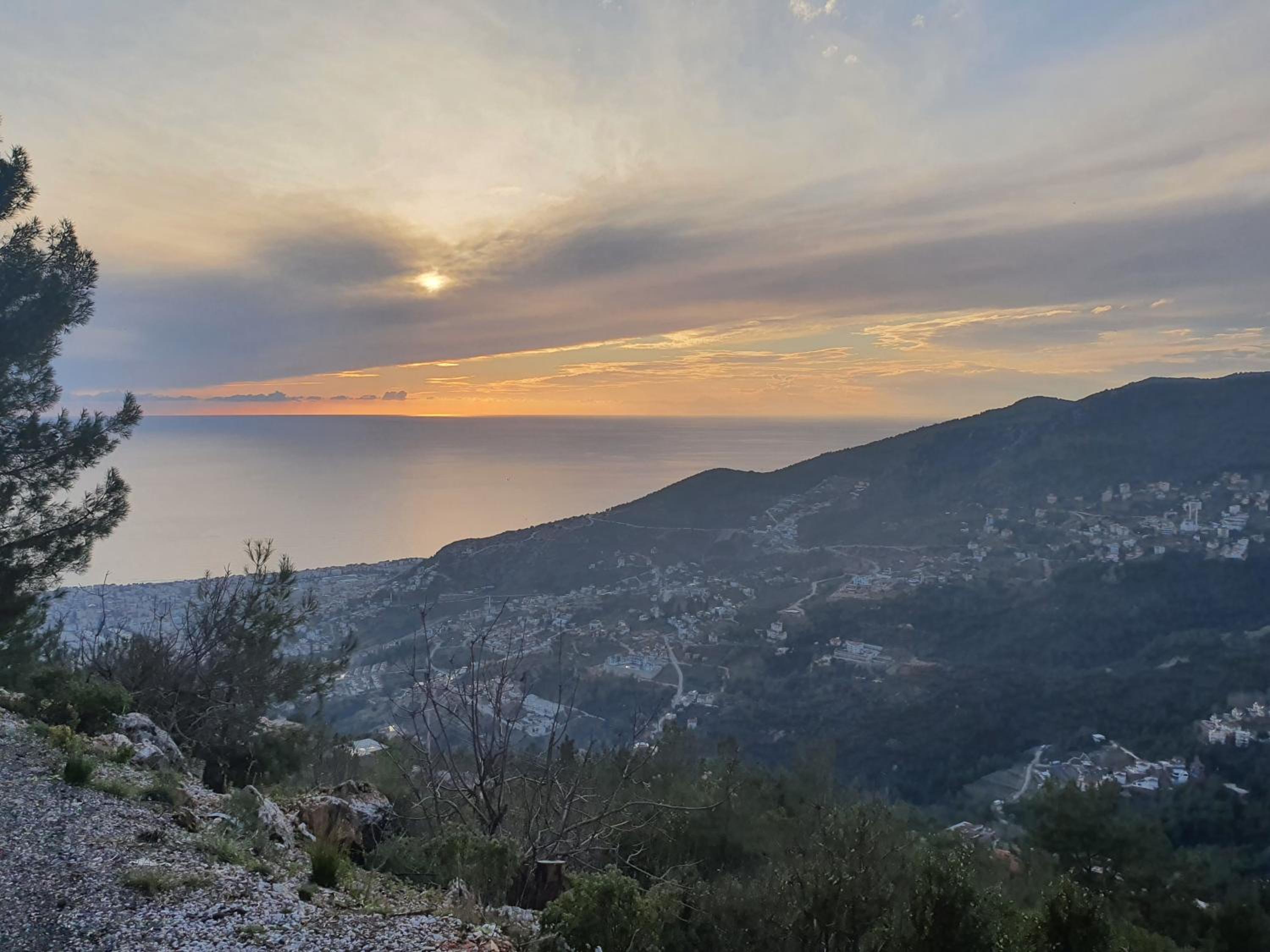 Dreamy luxury duplex villa with a special view and 300 meters of private garden