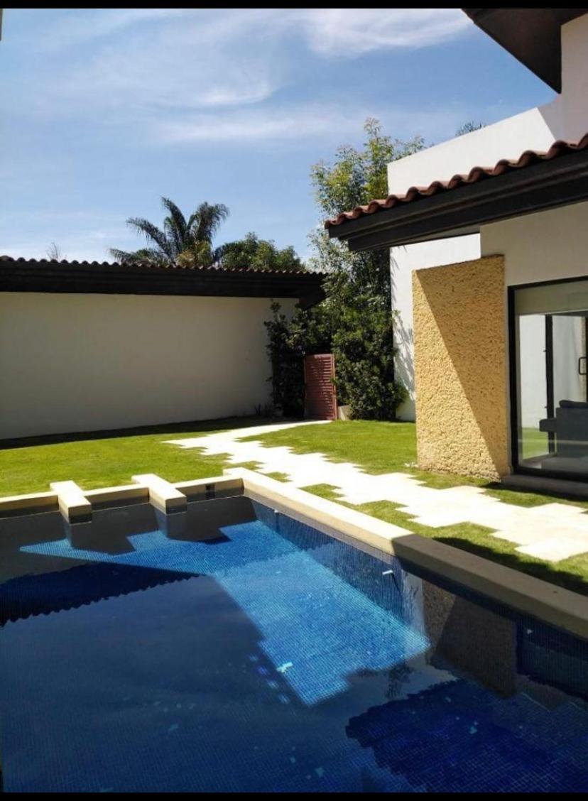 VILLA VICTORIA