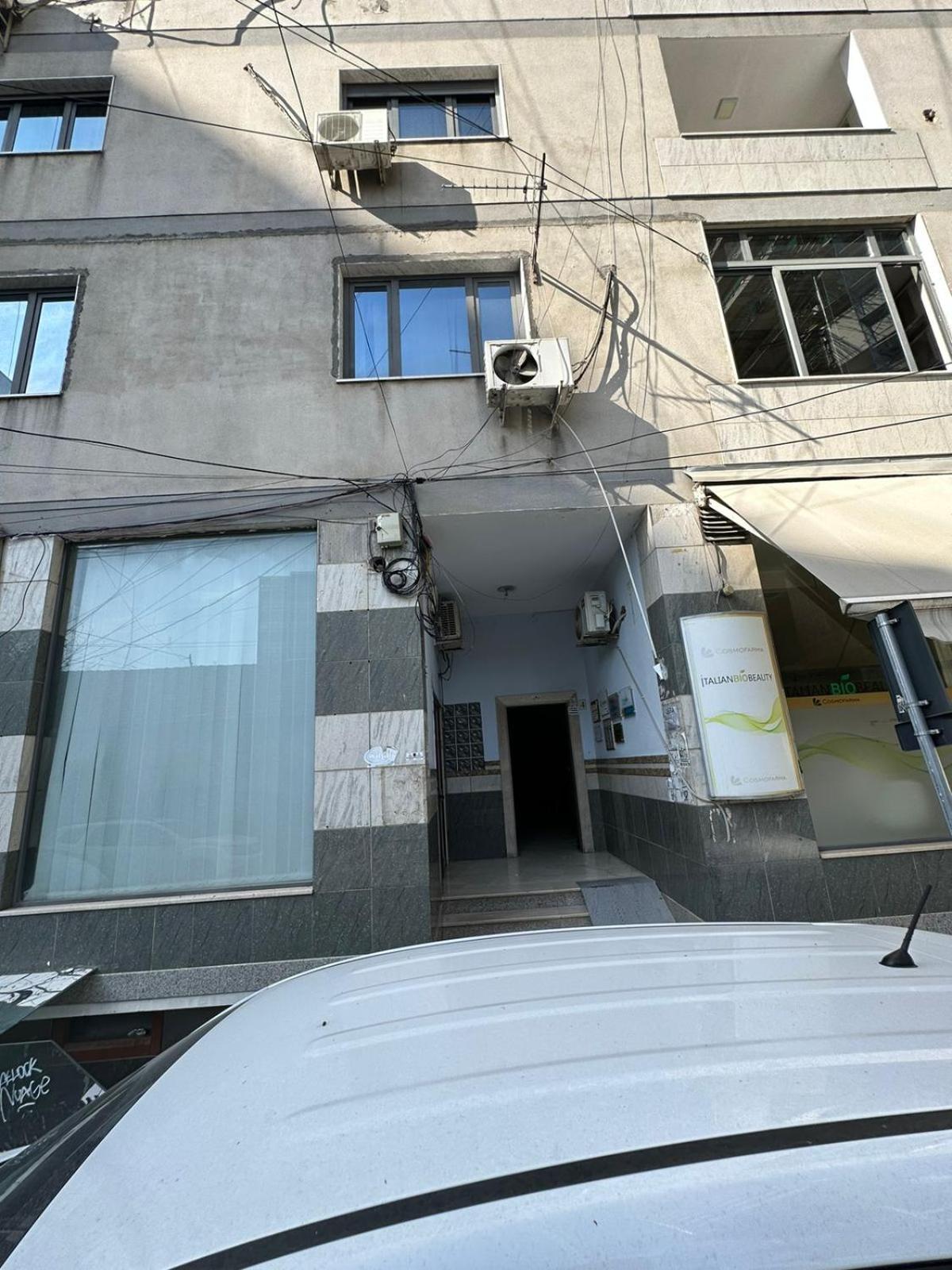 Enzo Rooms Center