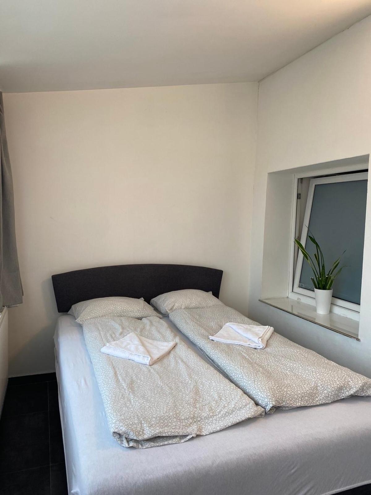 3 Apartments in 1 location
