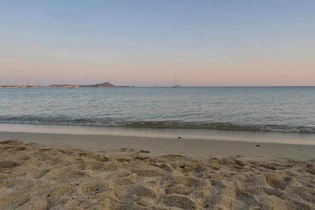 Villa Alice - Villetta con giardino privato a pochi minuti dal mare - Villasimius
