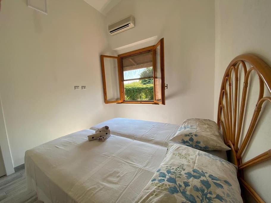 Villa Alice - Villetta con giardino privato a pochi minuti dal mare - Villasimius