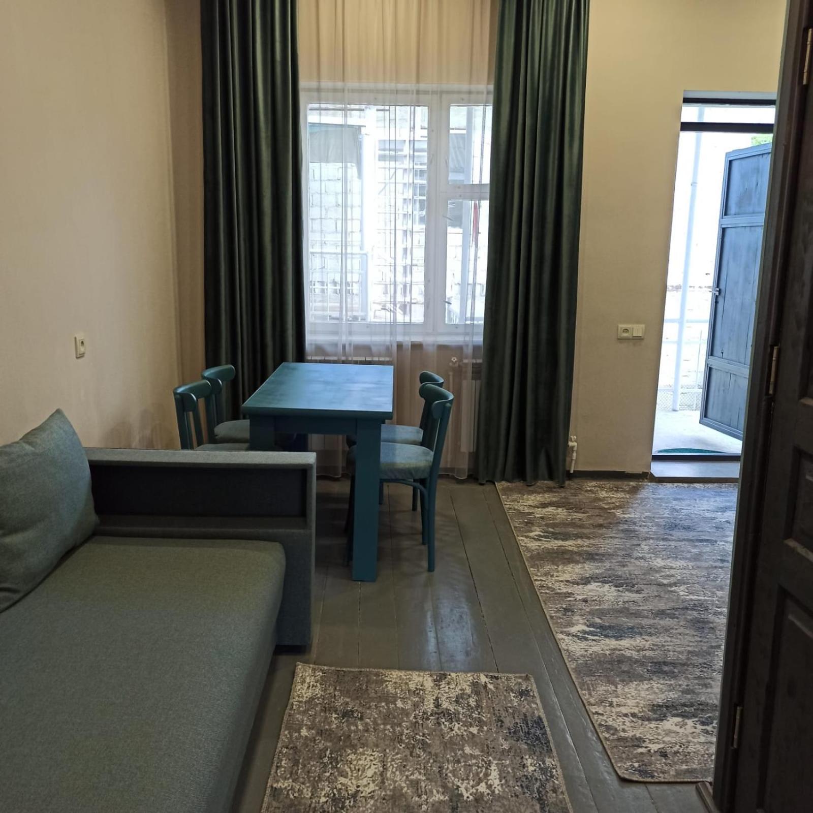 DendroBak GuestHouse