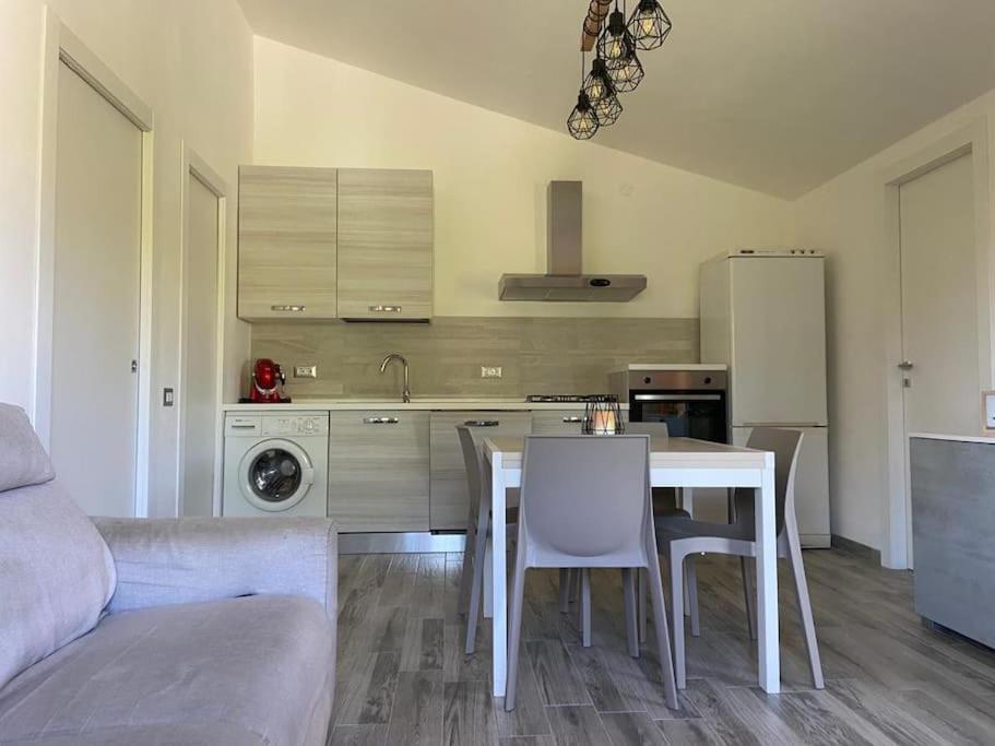 Villa Alice - Villetta con giardino privato a pochi minuti dal mare - Villasimius