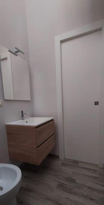 Villa Alice - Villetta con giardino privato a pochi minuti dal mare - Villasimius