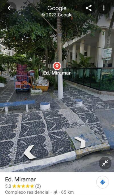 Apartamento Pé na Areia na Praia das Pitangueiras