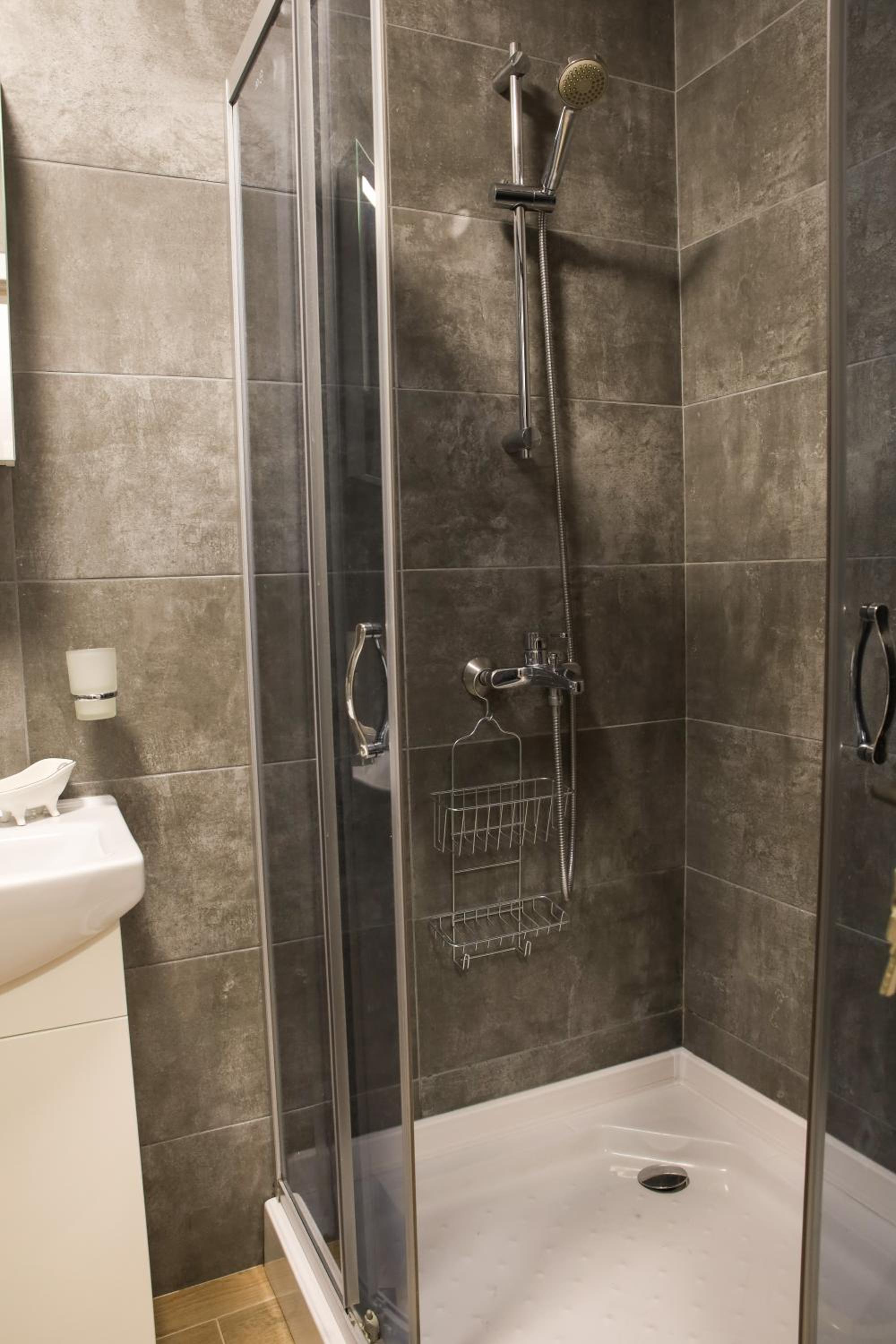 Mall of Sofia - UrbanLux Retreat, FREE Parking