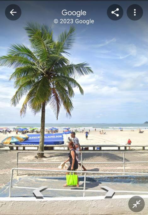 Apartamento Pé na Areia na Praia das Pitangueiras