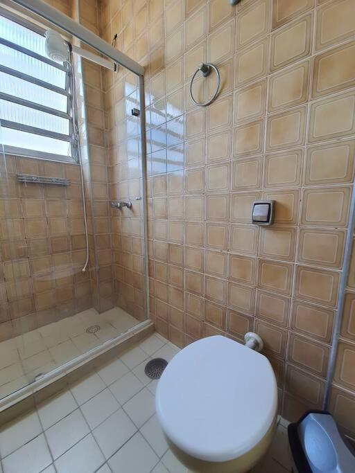 Apartamento Pé na Areia na Praia das Pitangueiras