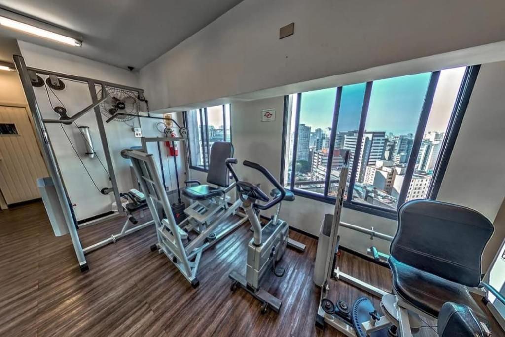 Large flat with garage next to Paulista