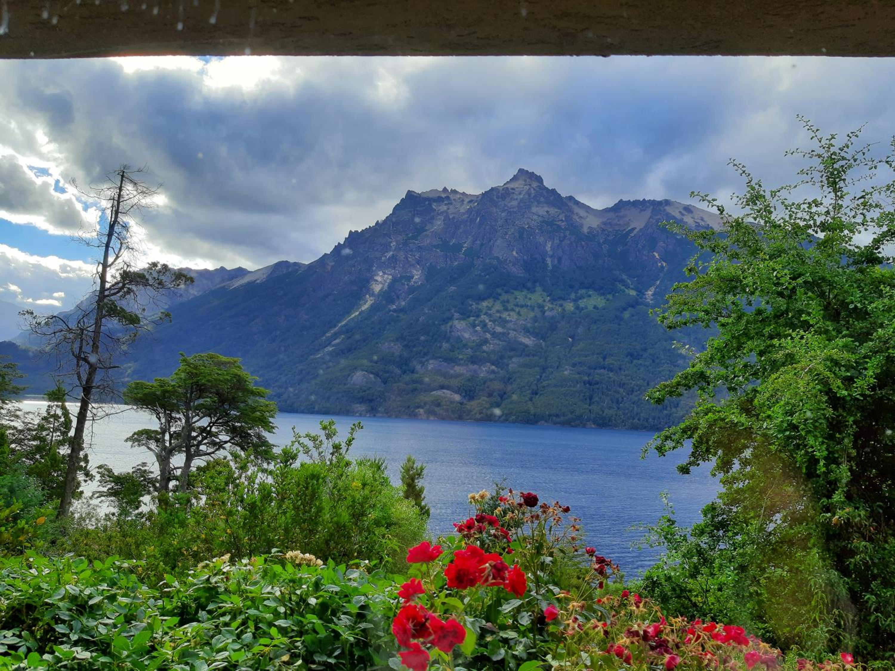 Cabaña con excelente vista al Lago Gutierrez