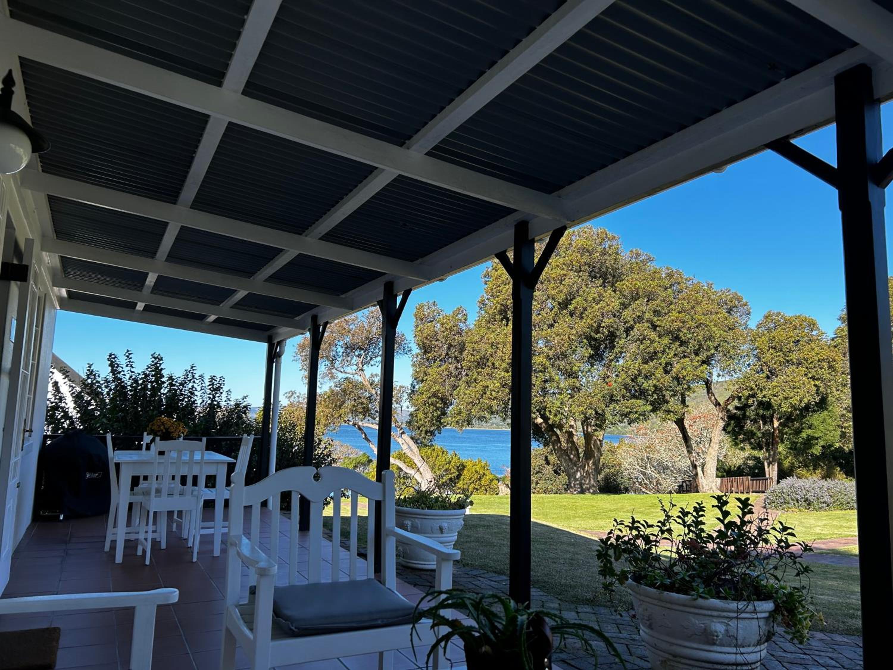 Blu Belle Lagoon Cottage view 3