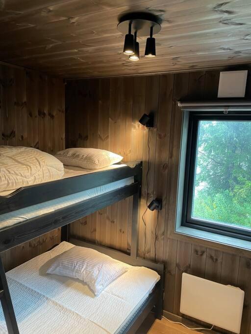 Ski in/out, amazing views, 3 bedrooms view 3