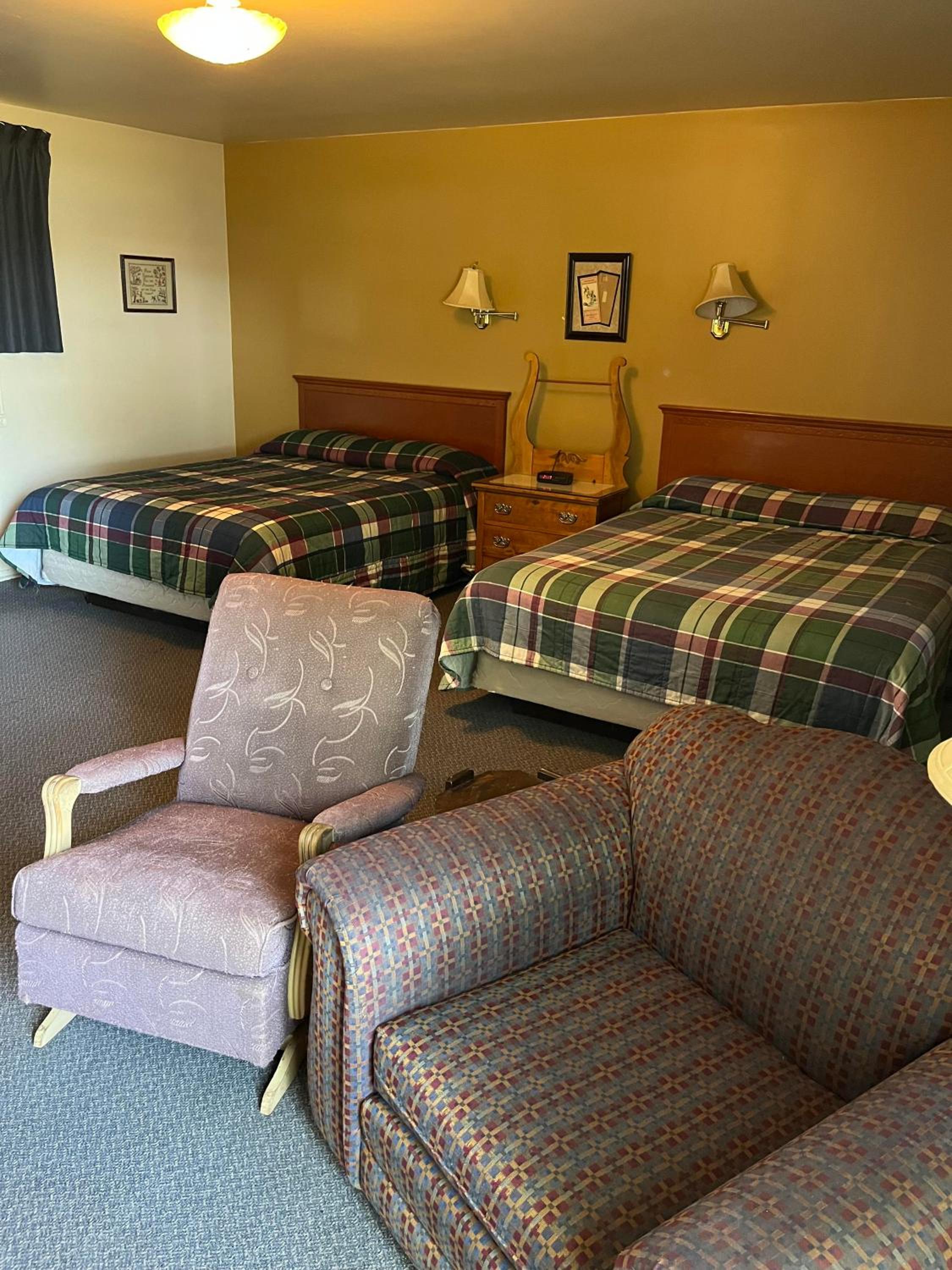 Bluebird Motel