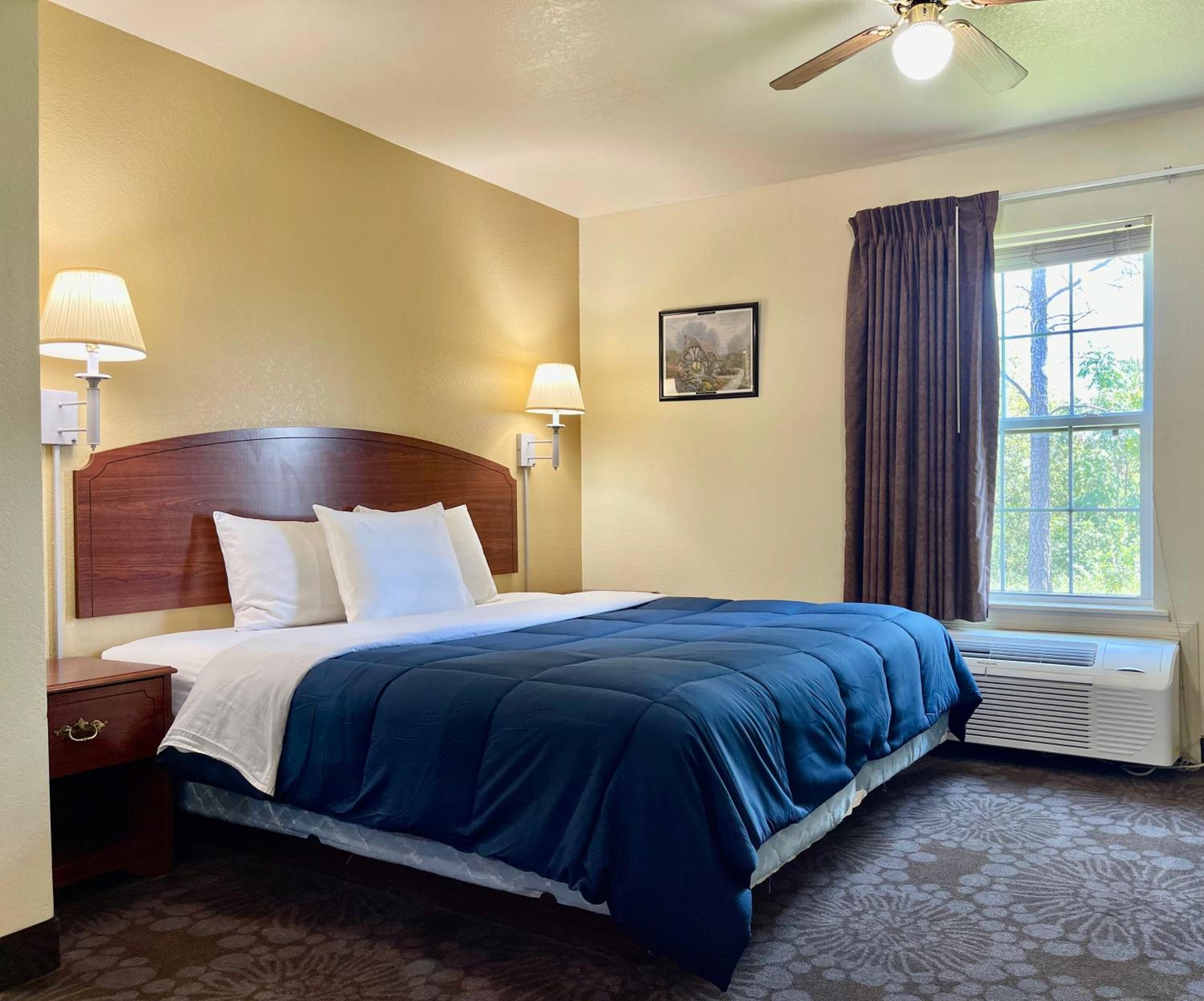 Candlelight Inn & Suites Hwy 69 near McAlester