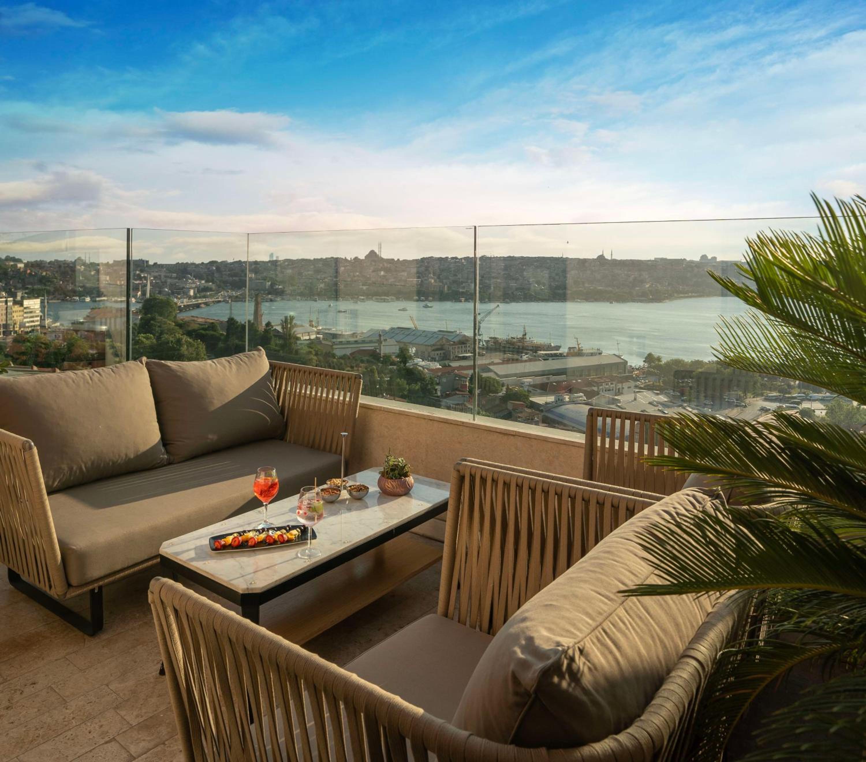 Radisson Blu Hotel Istanbul Pera - Image 91