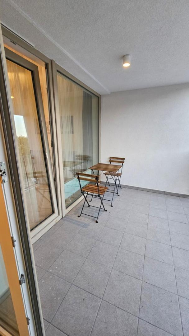 2 room Apartment with terrace, 2AK view 5