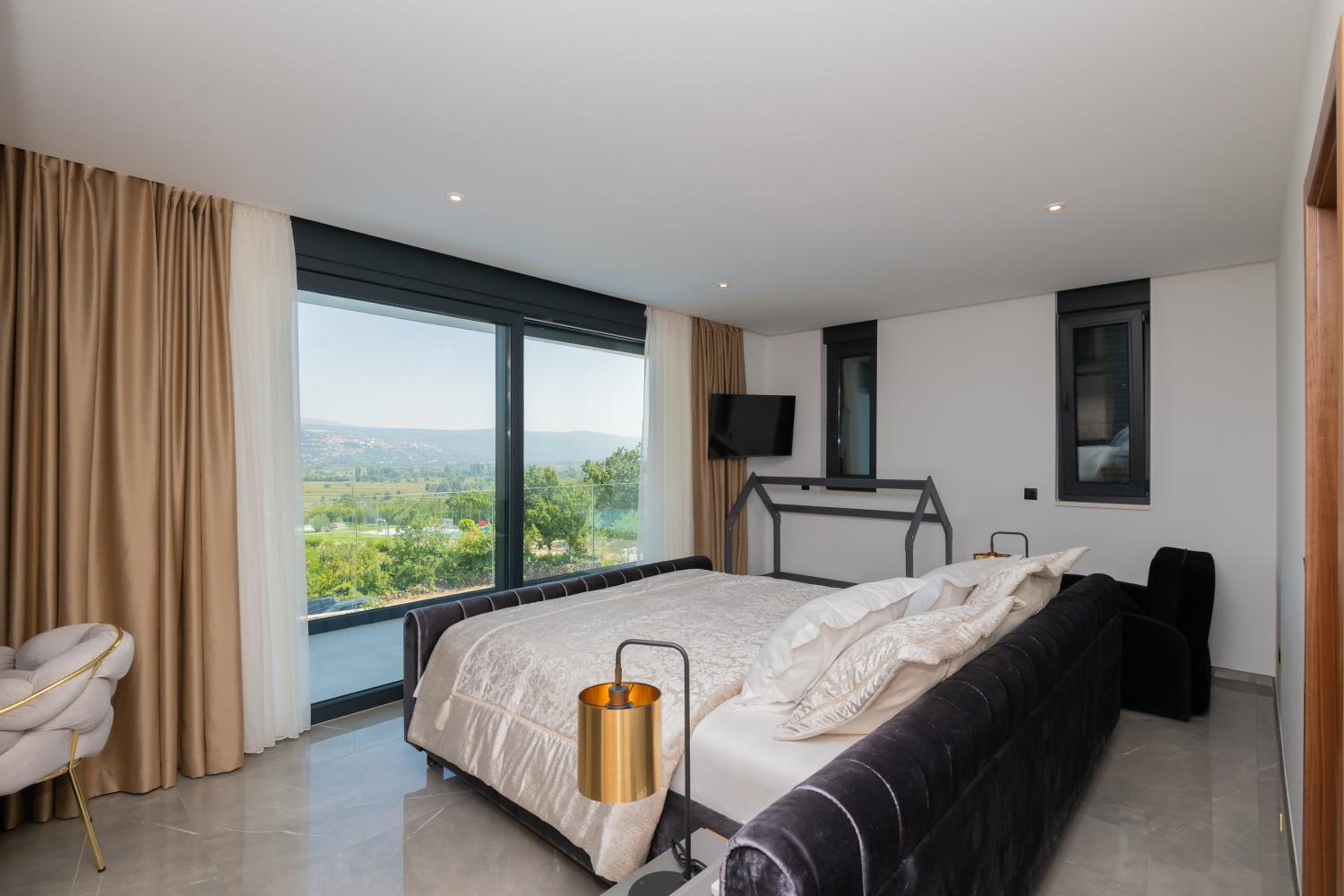 VILLA AQUALANDIA for 20 people view 5