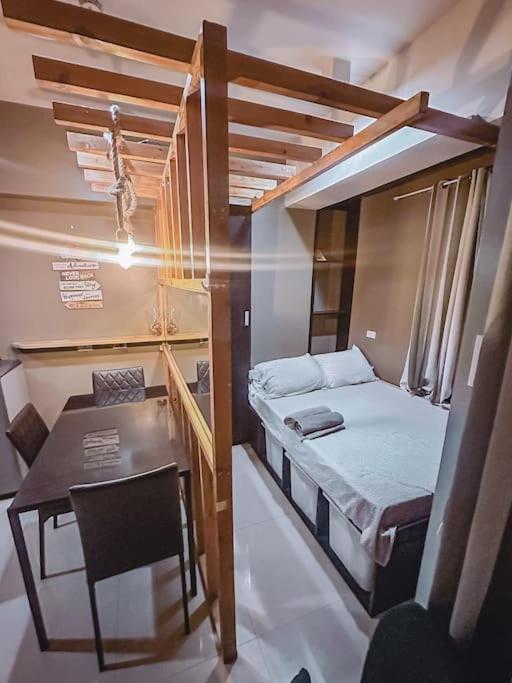 Chillhauz (SM,Ayala,IT,City) W/Pool & WiFi