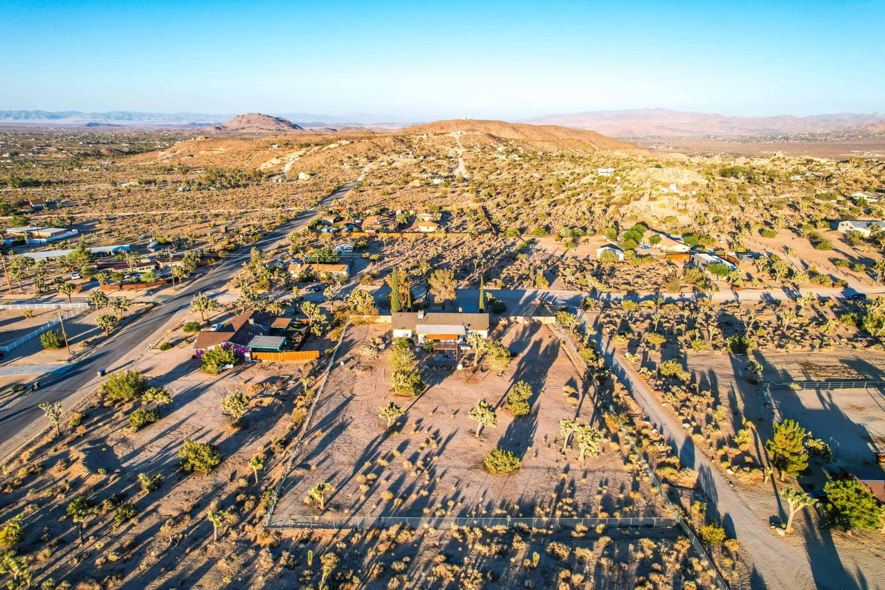 Dez-Art Retreat view 5