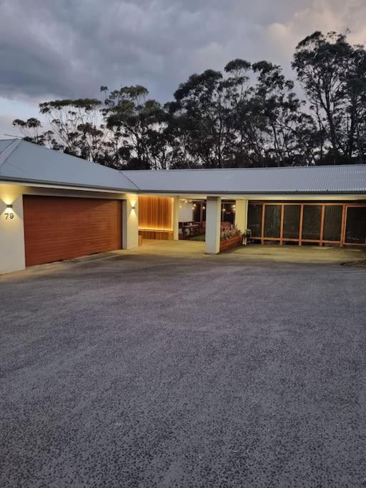 Hotel Blue Mountains Sweet Retreat - Image 1