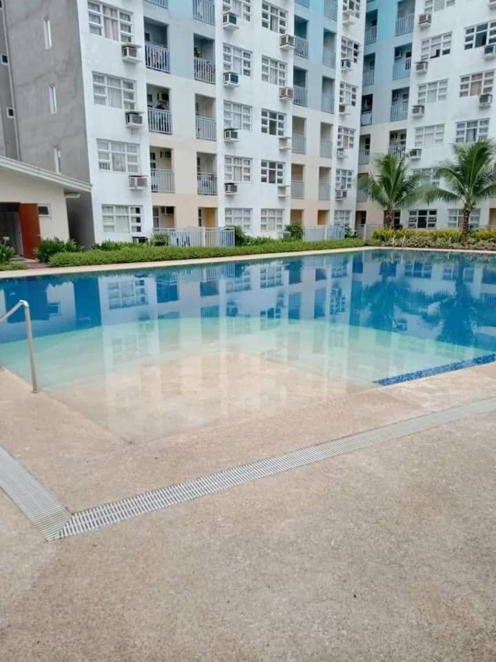 Ri's Seawind 2BR Listing near SMX, Davao Airport & Samal Barge view 5