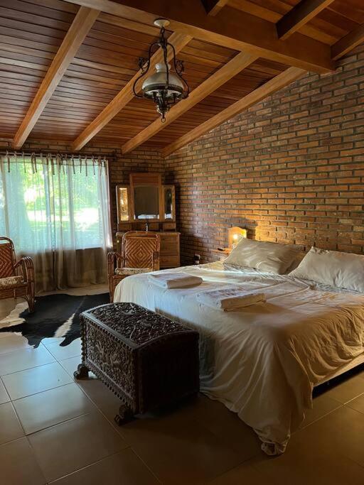 Quinta Totalmente Equipada Con Laguna Privado