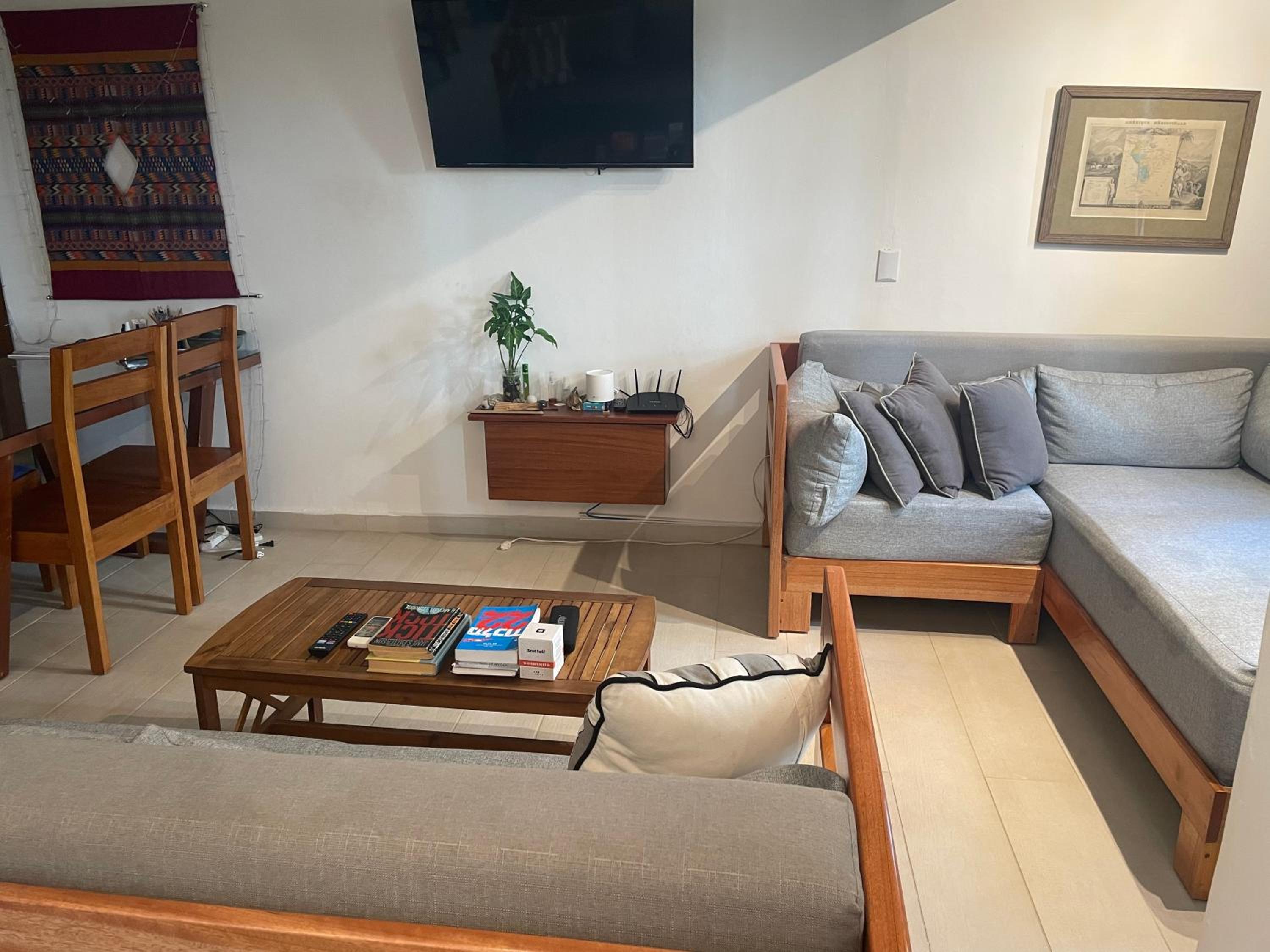 Oceanfront Kite Beach, 2BR, Patio, Pool, 30 steps to sand view 2