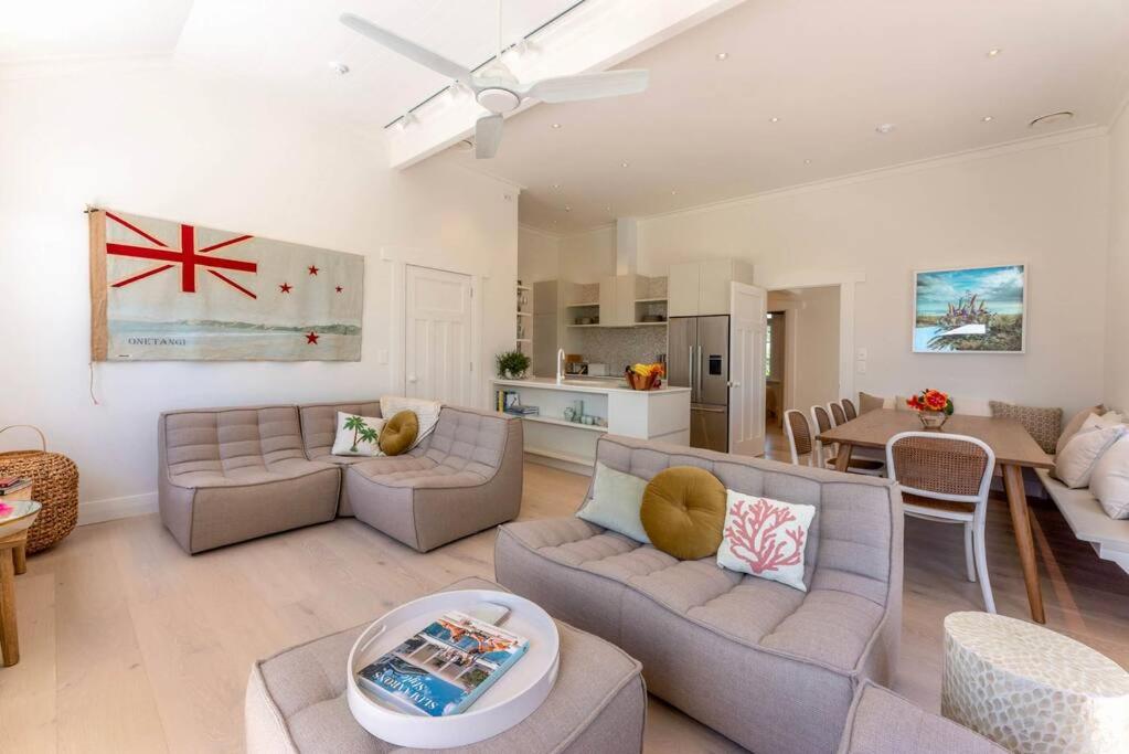 The Hibiscus - Coast & Country view 5