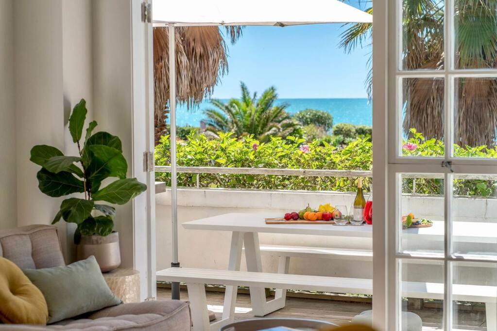 The Hibiscus - Coast & Country view 3