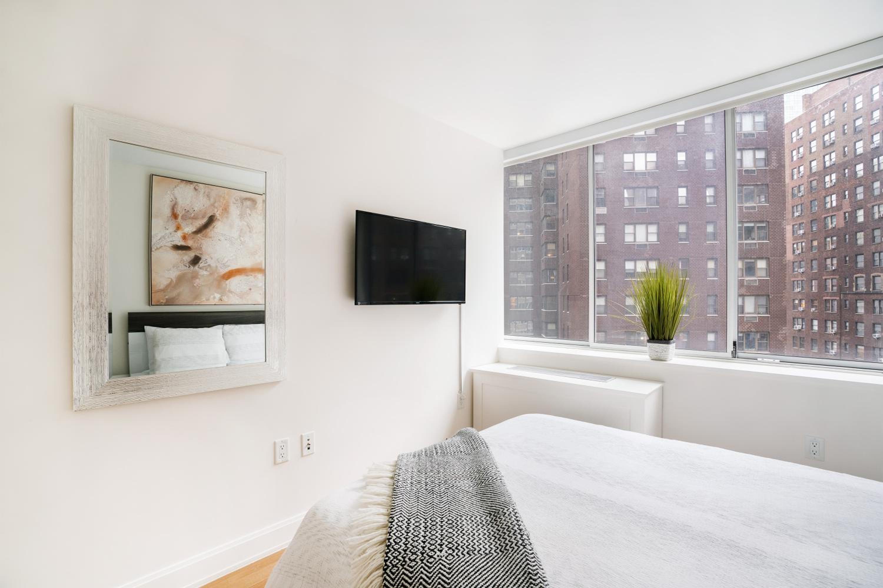 Midtown East 2 bedroom