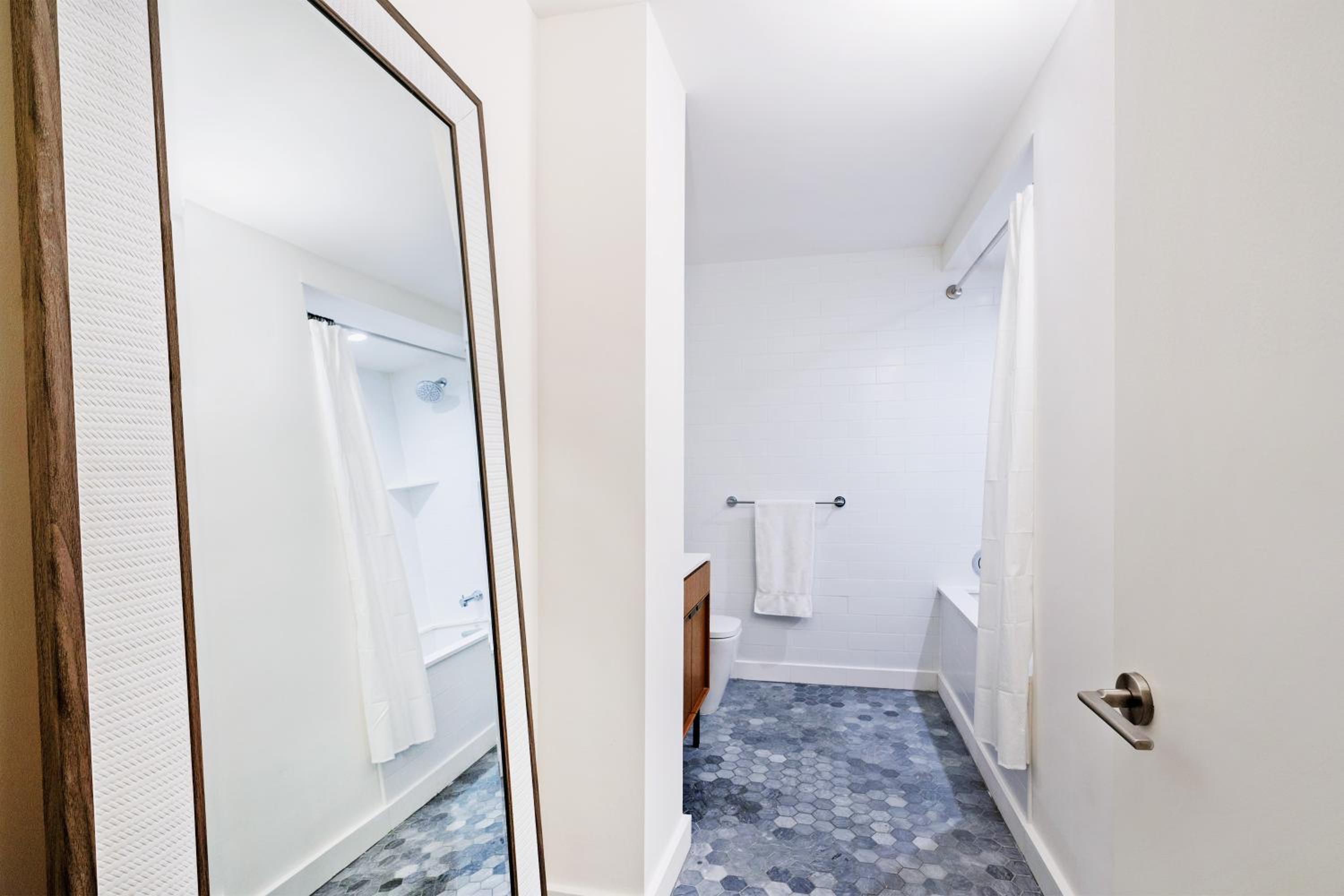 Midtown East 2 bedroom