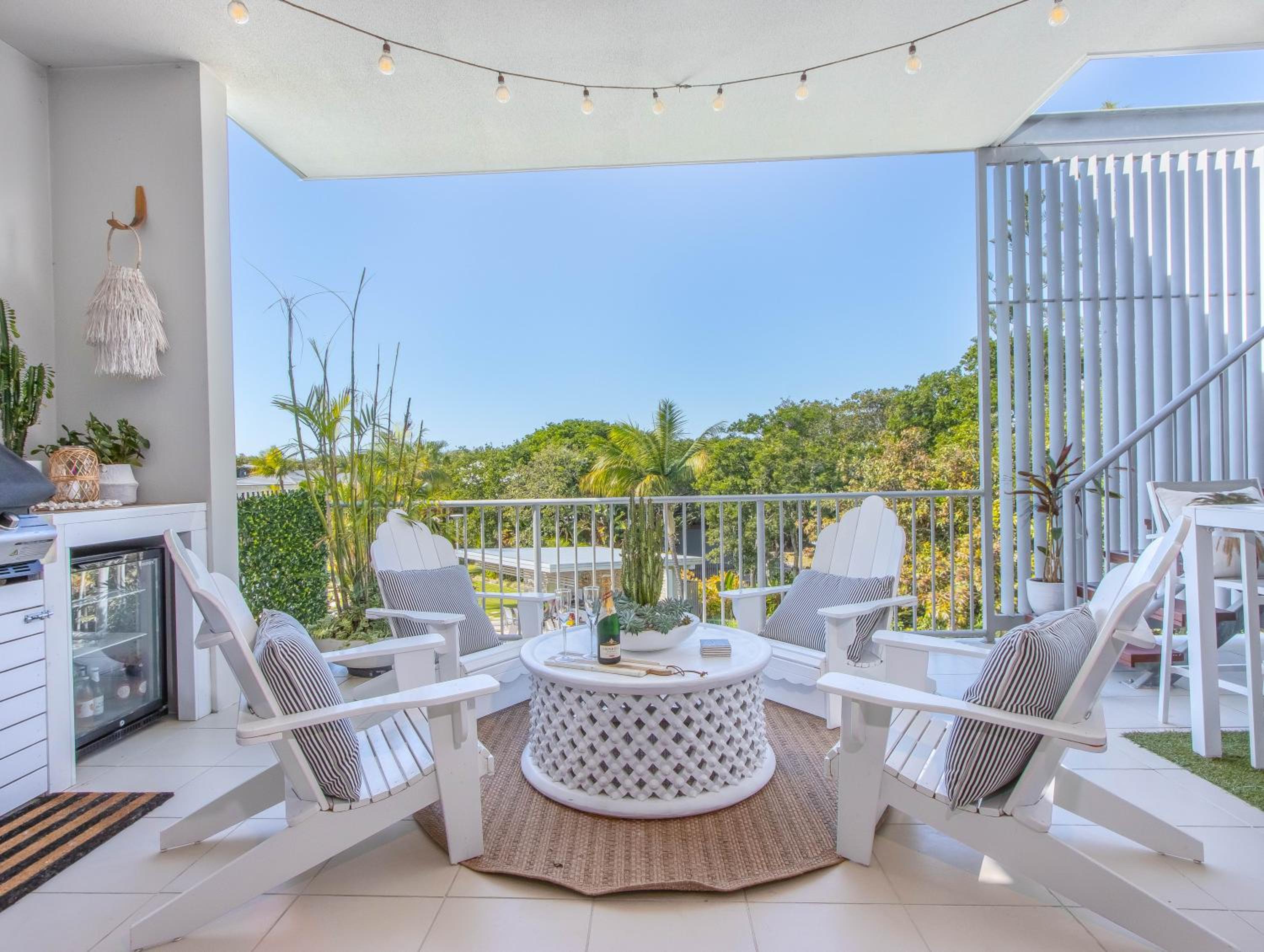 Drift North Beachfront Apartments - Private Apartments
