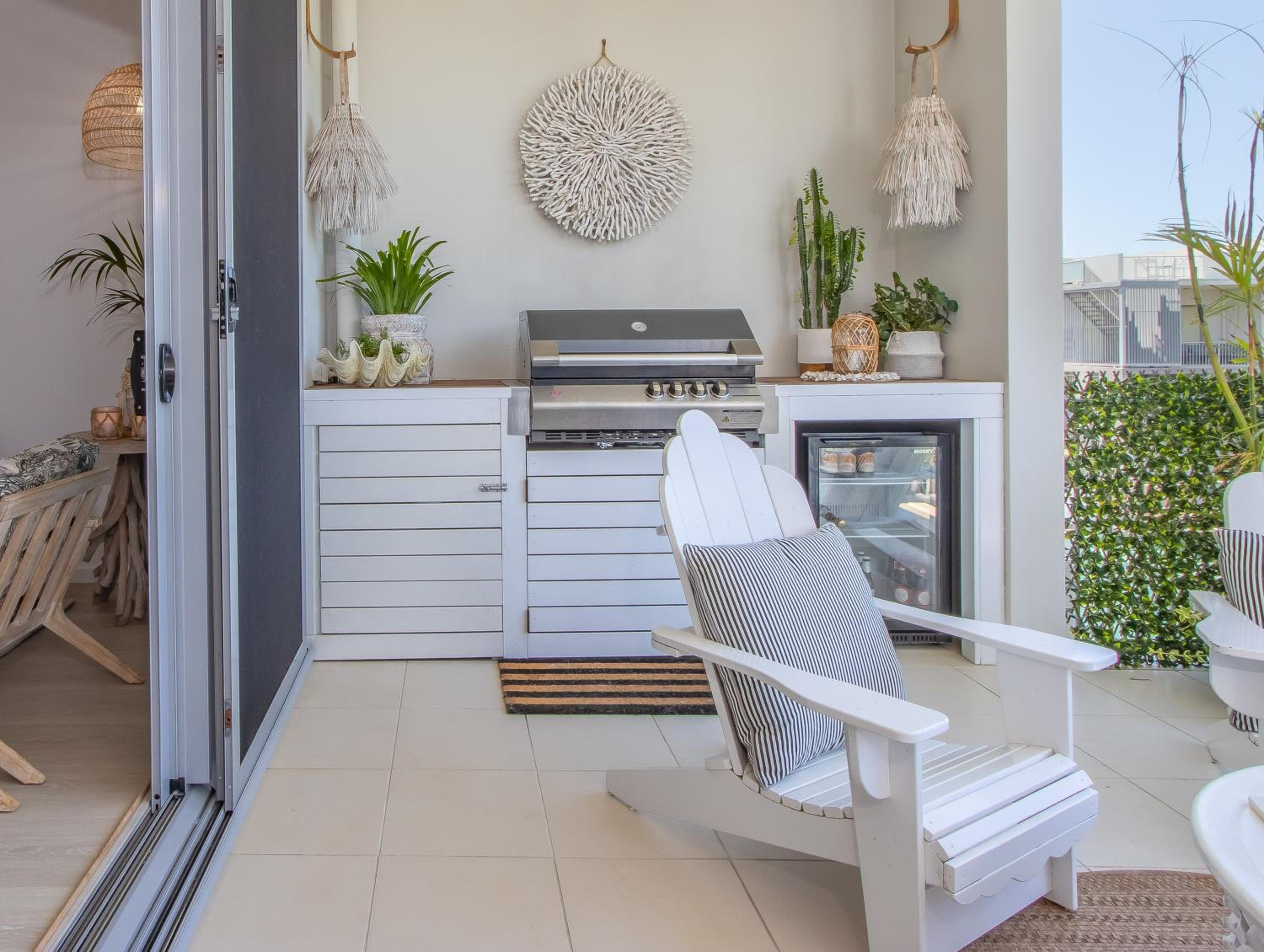 Drift North Beachfront Apartments - Private Apartments