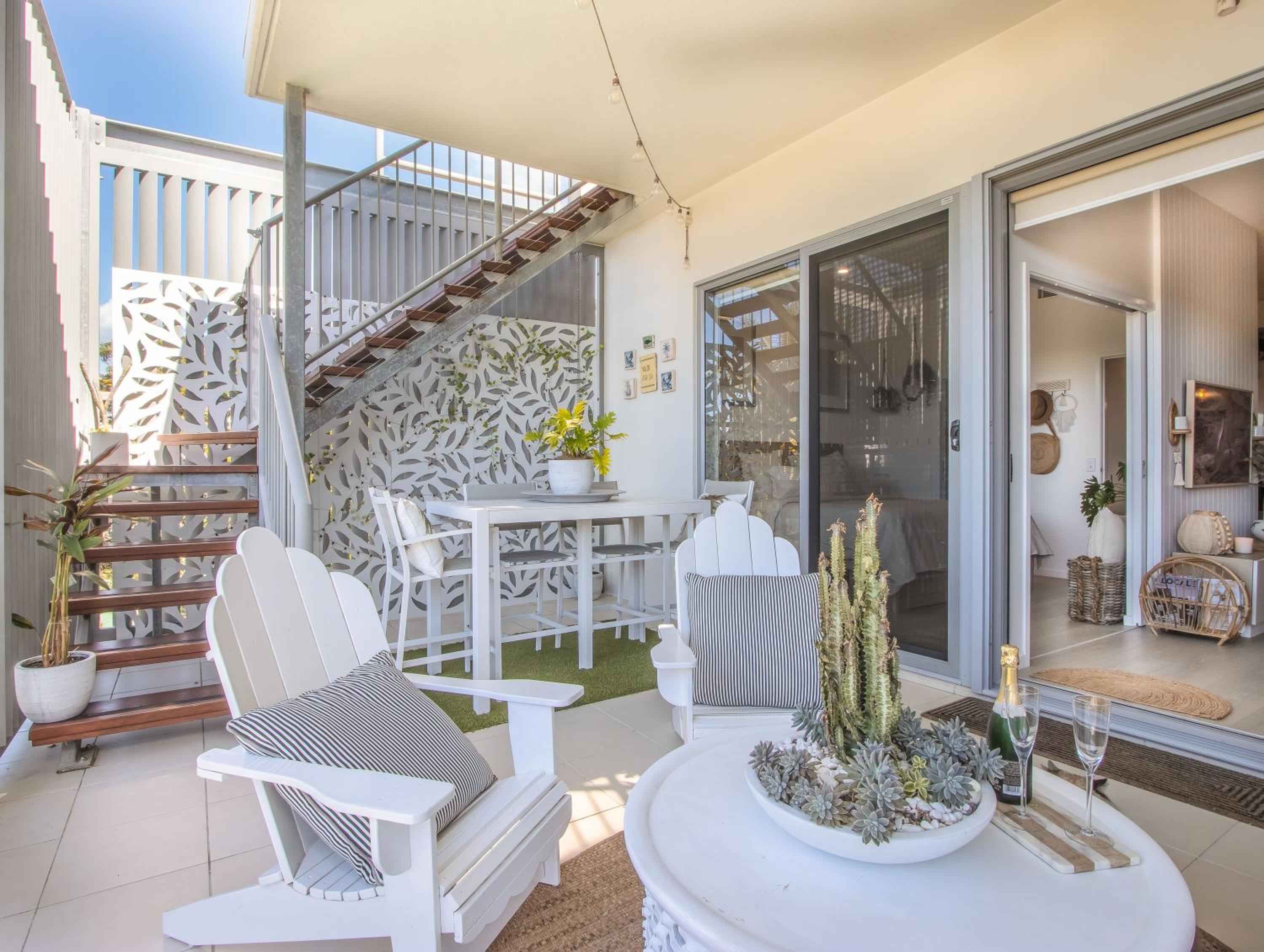 Drift North Beachfront Apartments - Private Apartments