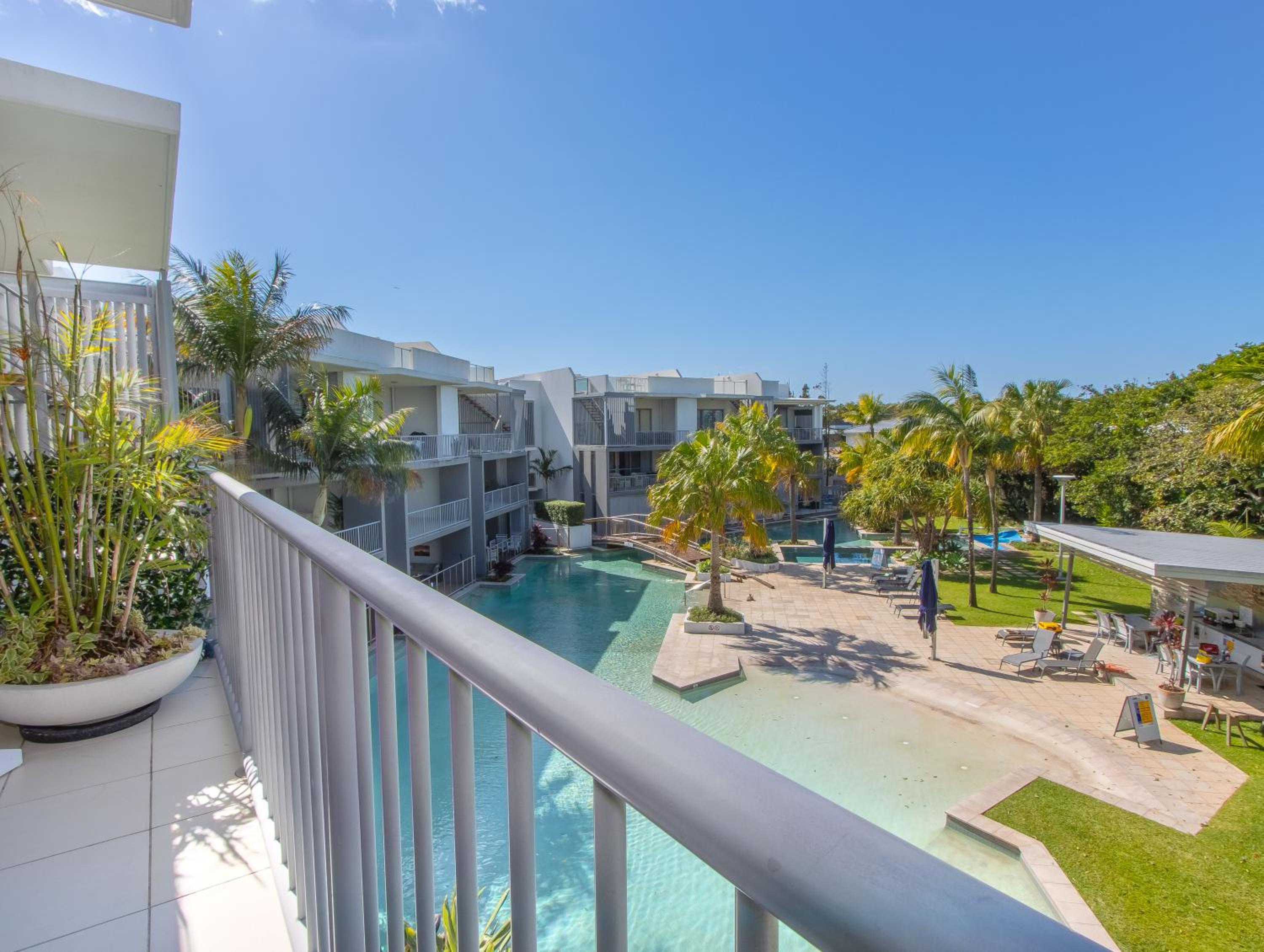 Drift North Beachfront Apartments - Private Apartments