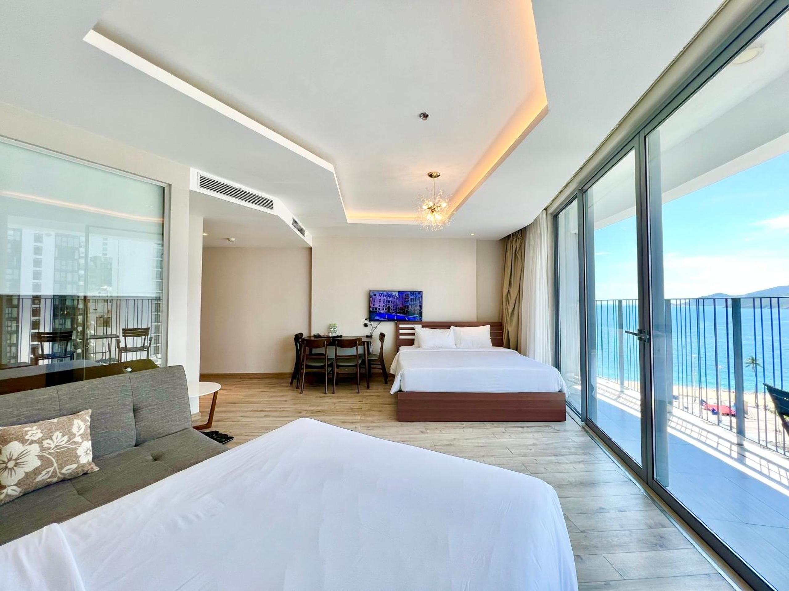 RIS Panorama Condotel