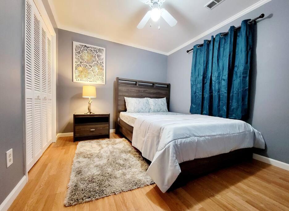 Spacious 3 Bedroom 2.5 Baths home. Free parking and Wi-Fi view 5