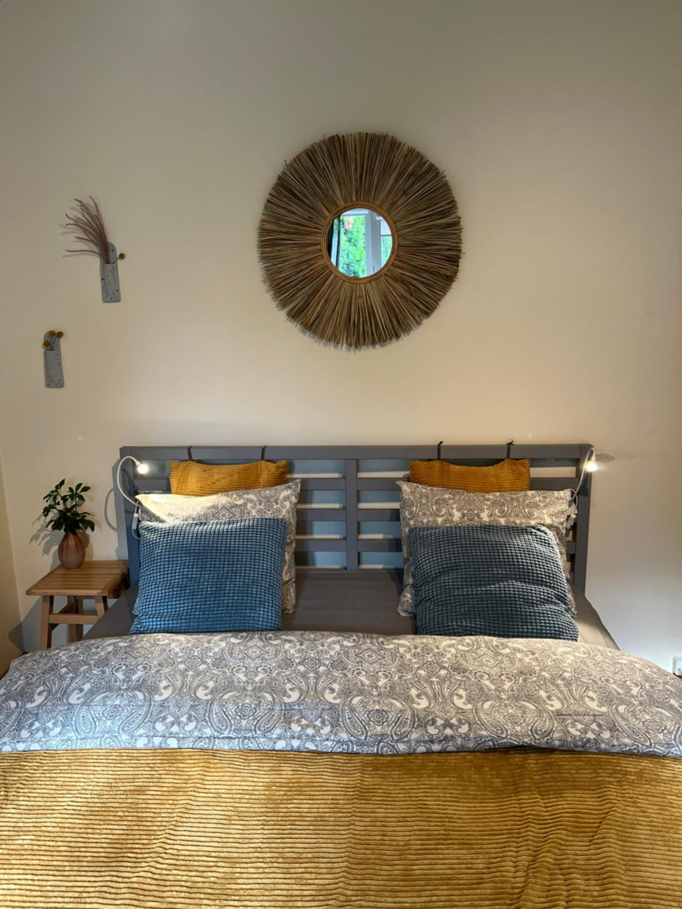 Center Studio House - Private Guest House with Gated Parking view 3