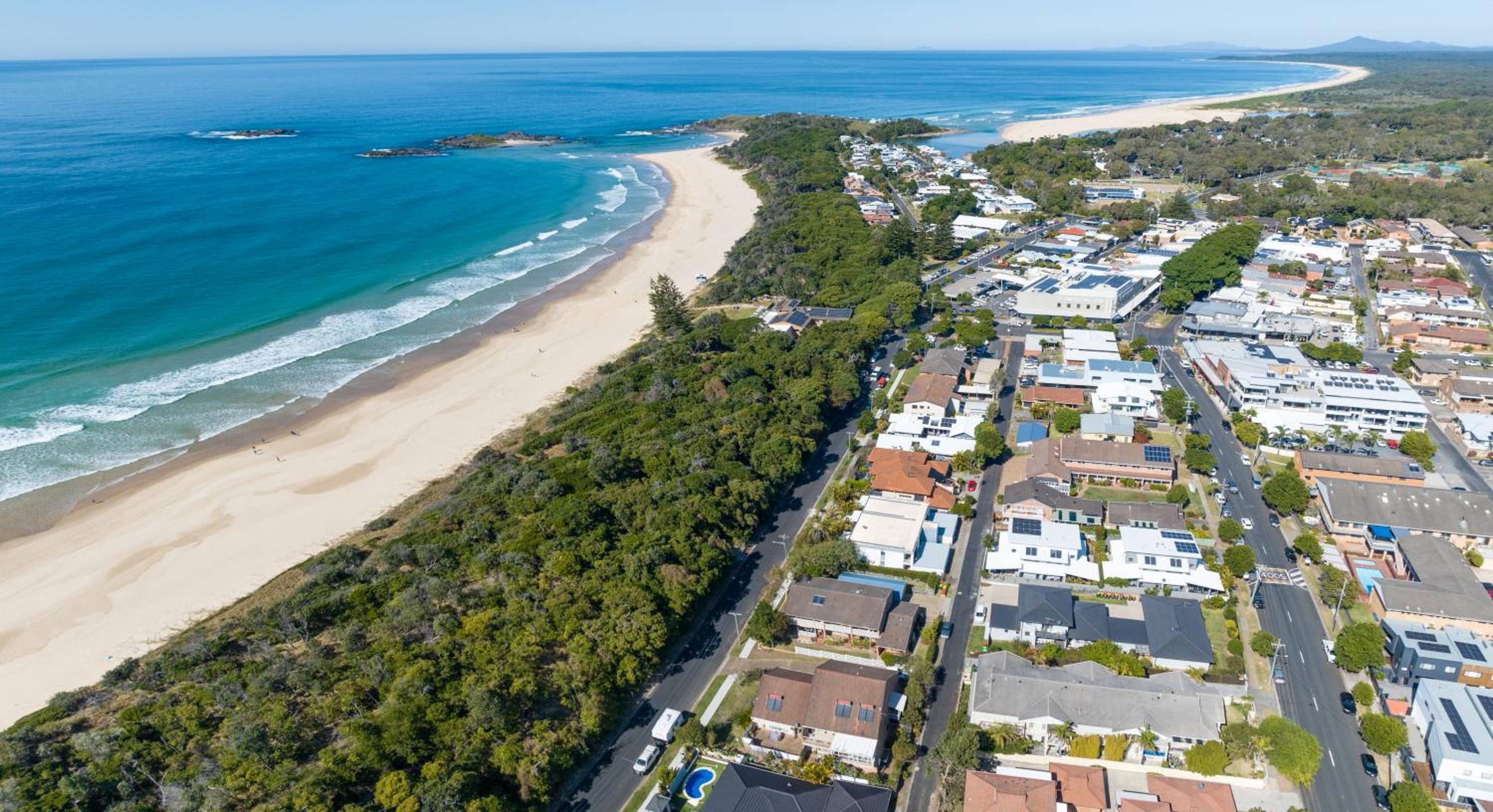 Sawtell Beachfront Villa - 2 mins to everything!