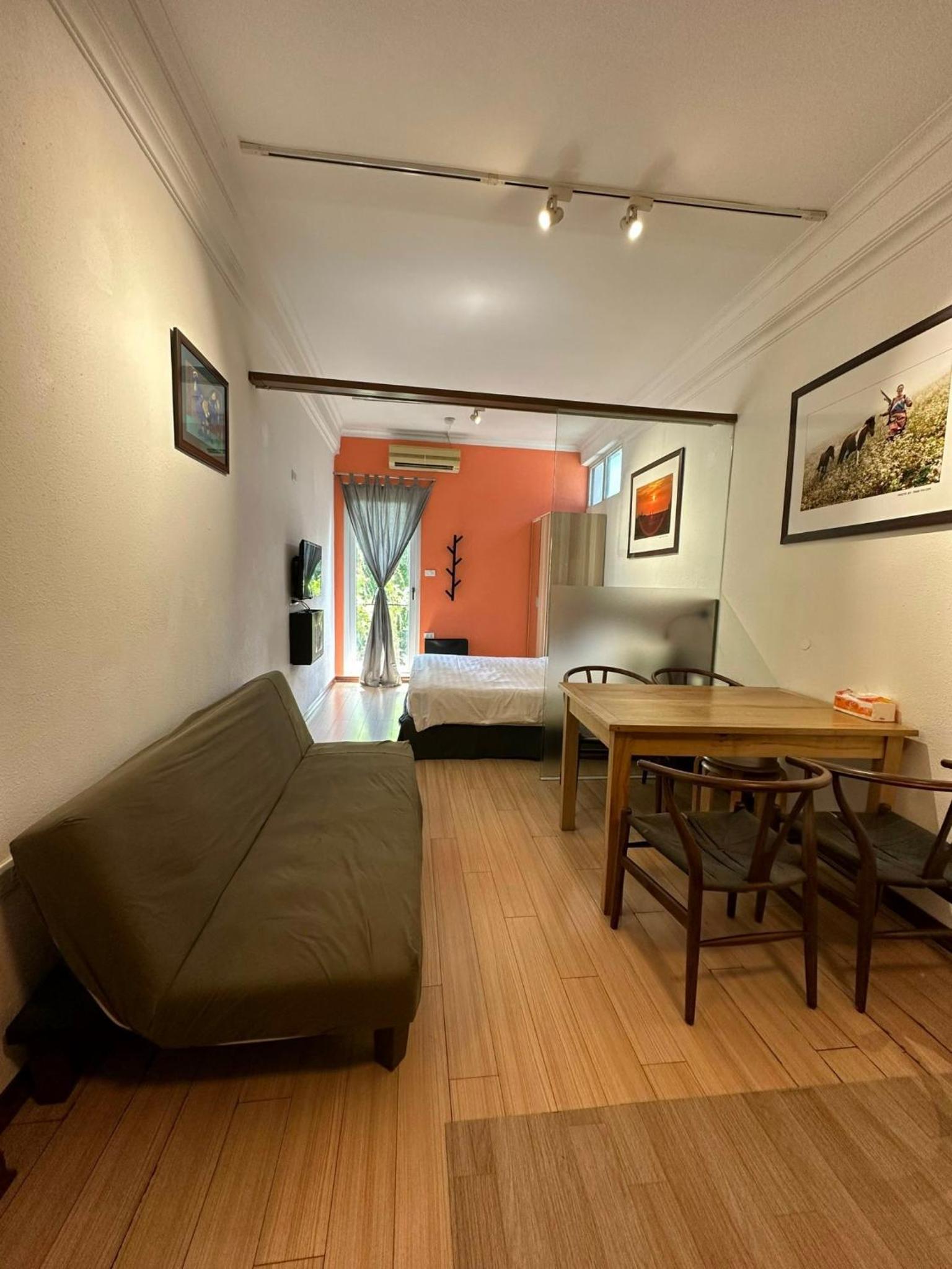 Elegant Studio Yet Kieu