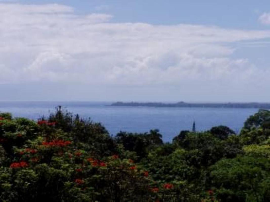 Island Goode's - Luxury Adult Only Accommodation near Hilo