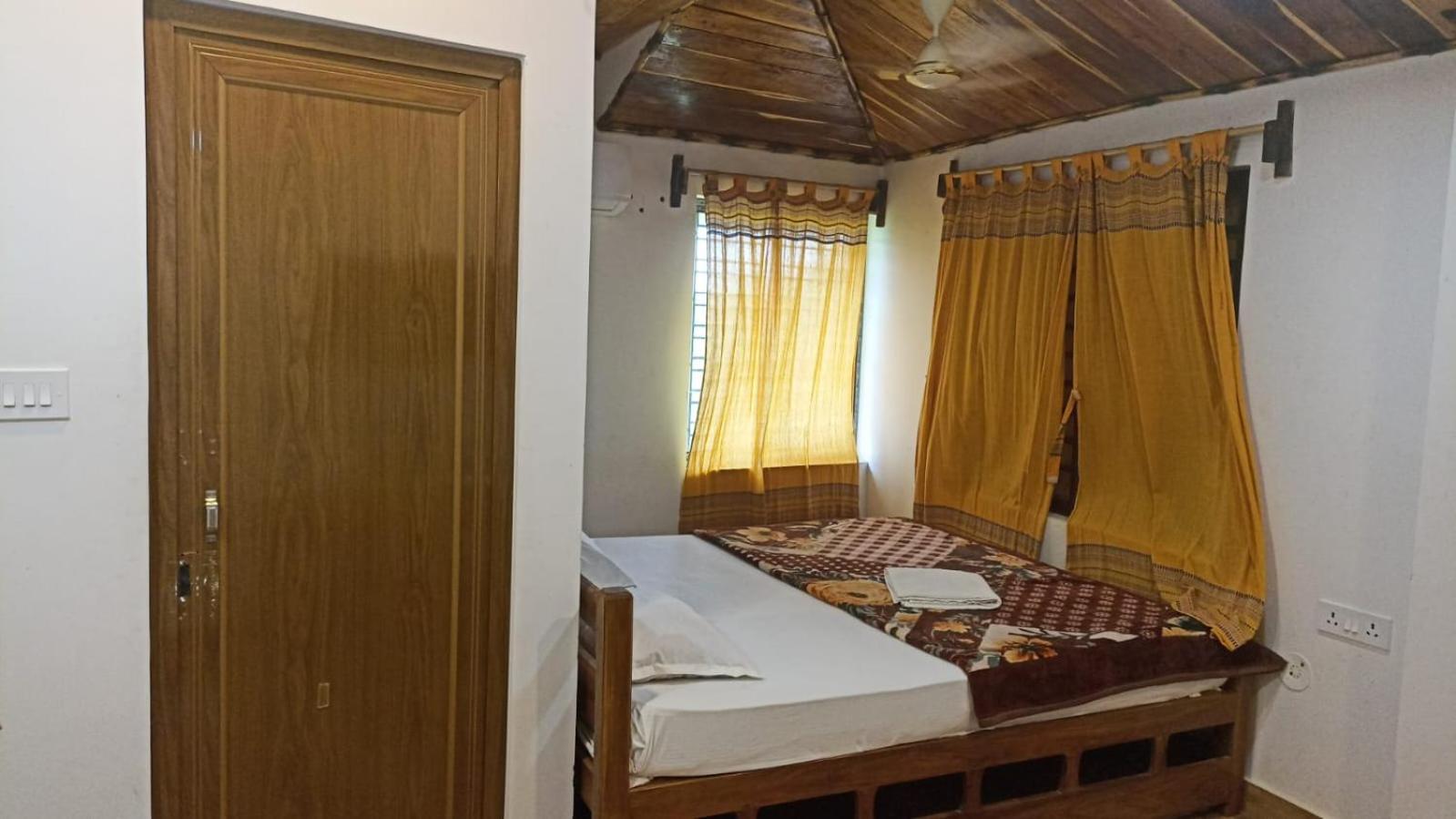 Khoai Village Resort