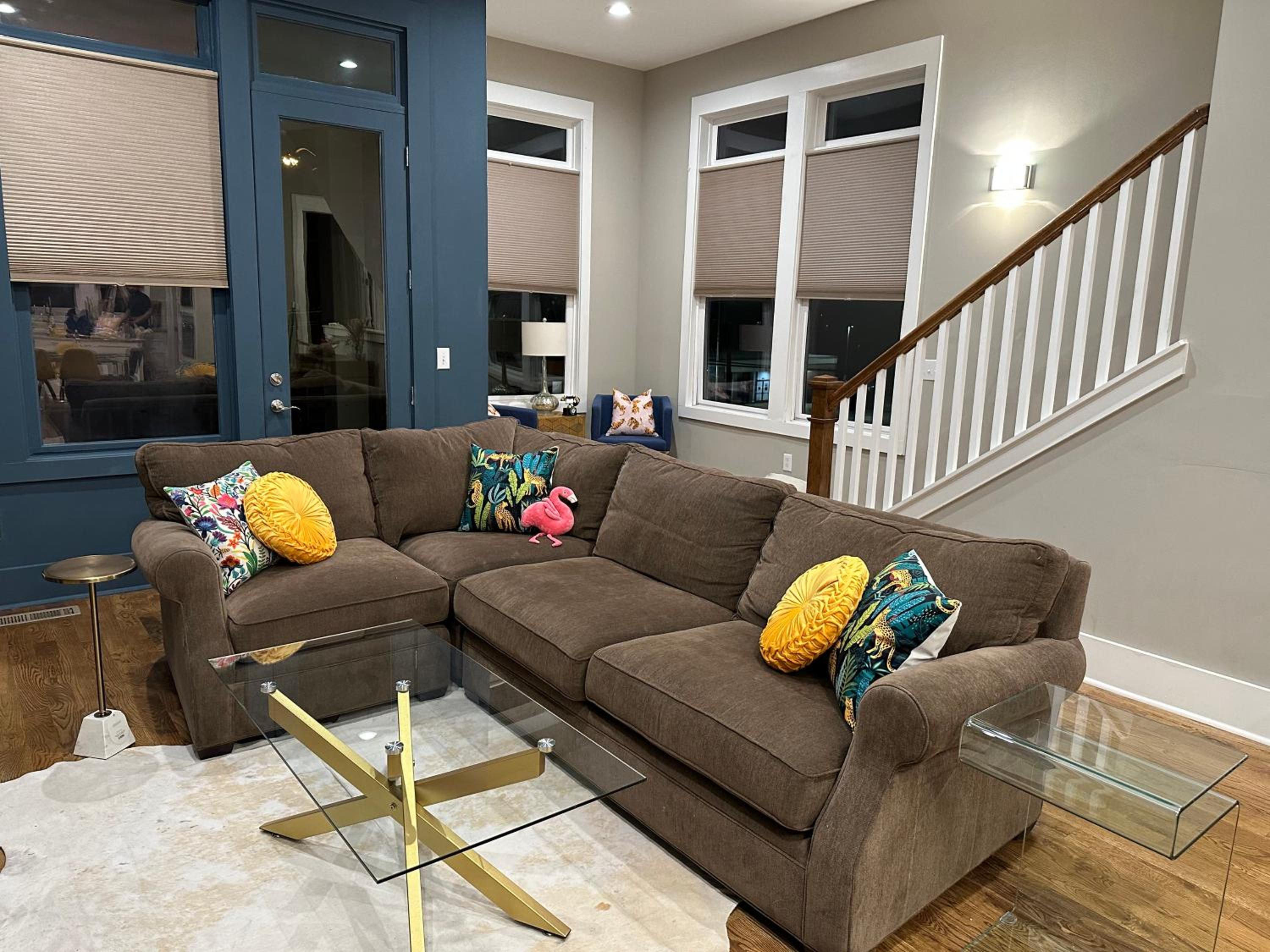 GLITZ & GUITARS I Stylish 3BR with Rooftop Hot Tub in East Nashville view 5