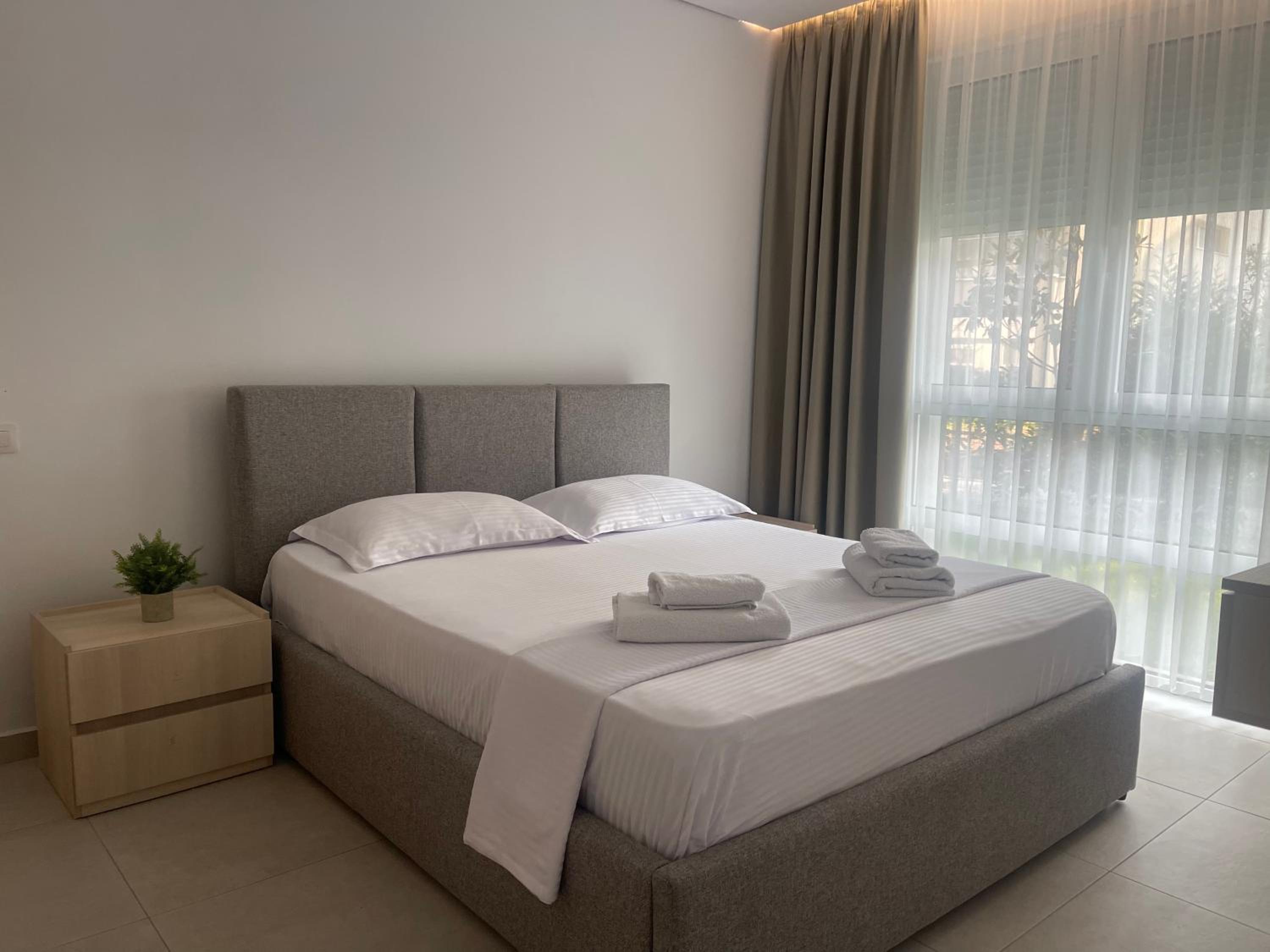 EME APARTMENTS - Kompleksi San Pietro, Gjiri i Lalzit
